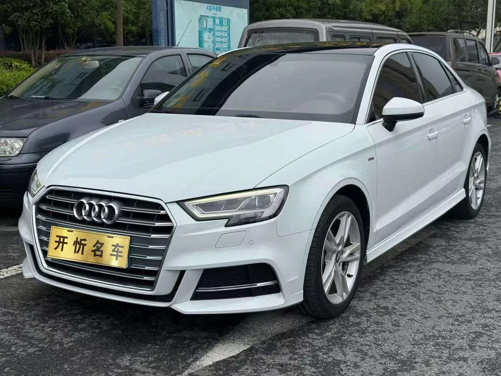 Audi A3 Limousine 35 TFSI Fashion Version CN6, 2020 — фото 1