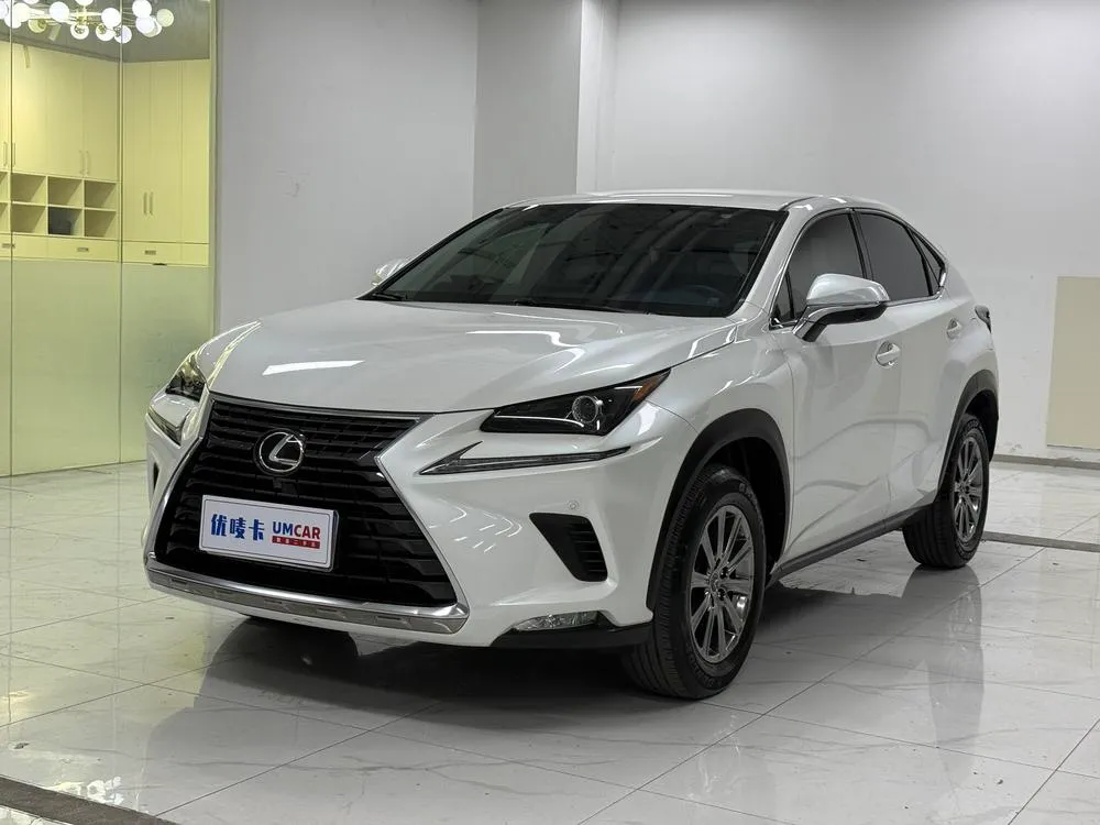 Lexus NX, 2020