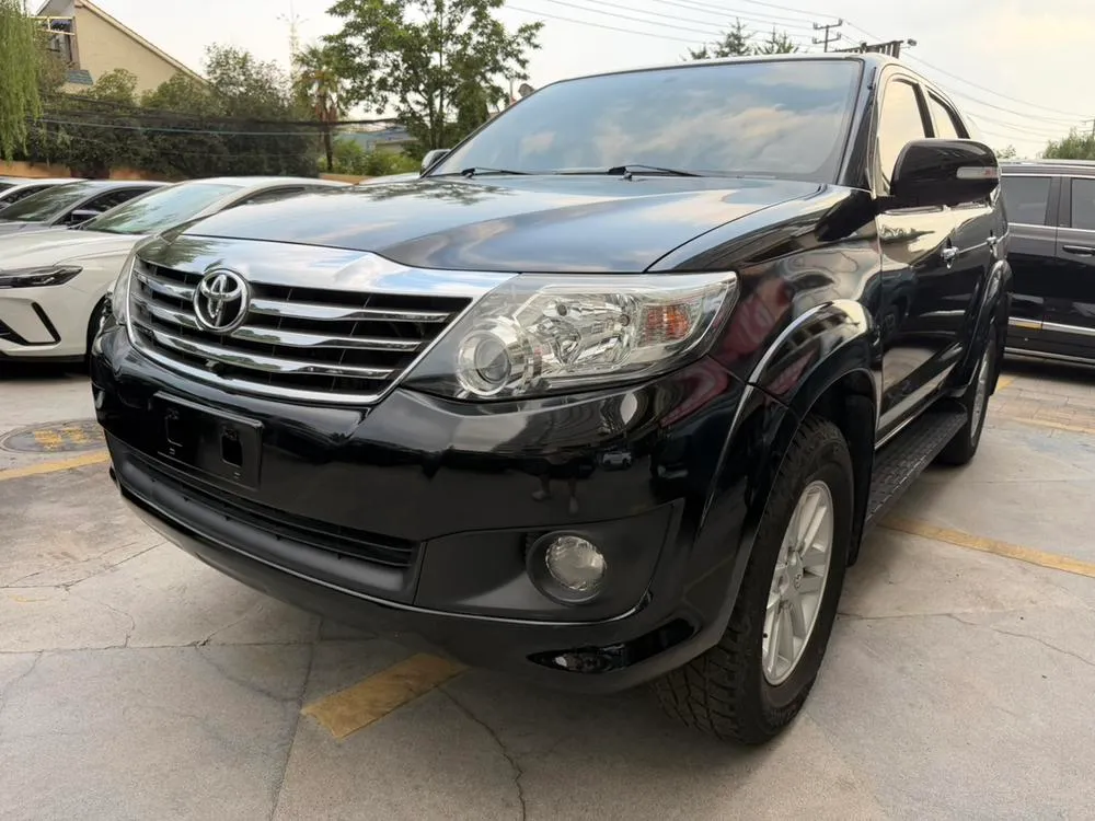 Toyota Fortuner, 2015