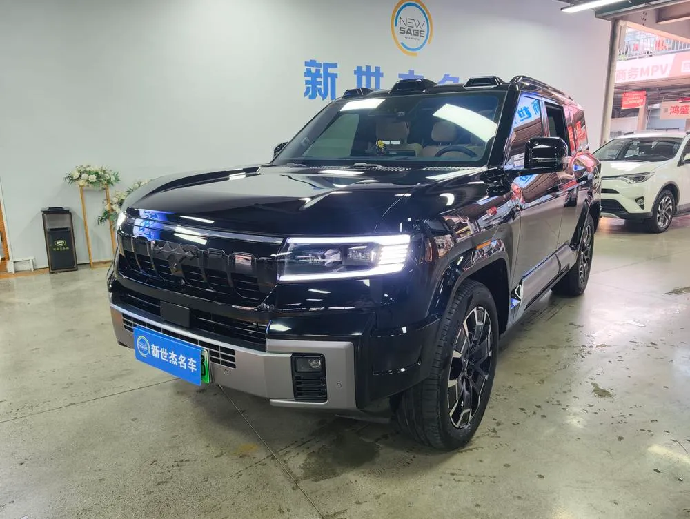 Fangchengbao Leopard 8 Flagship Edition 7 Seater, 2025 — фото 1