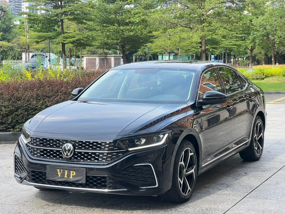 Volkswagen Passat, 2023