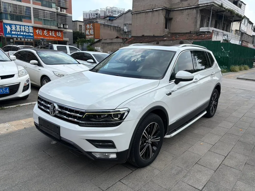 Volkswagen Tiguan L, 2017