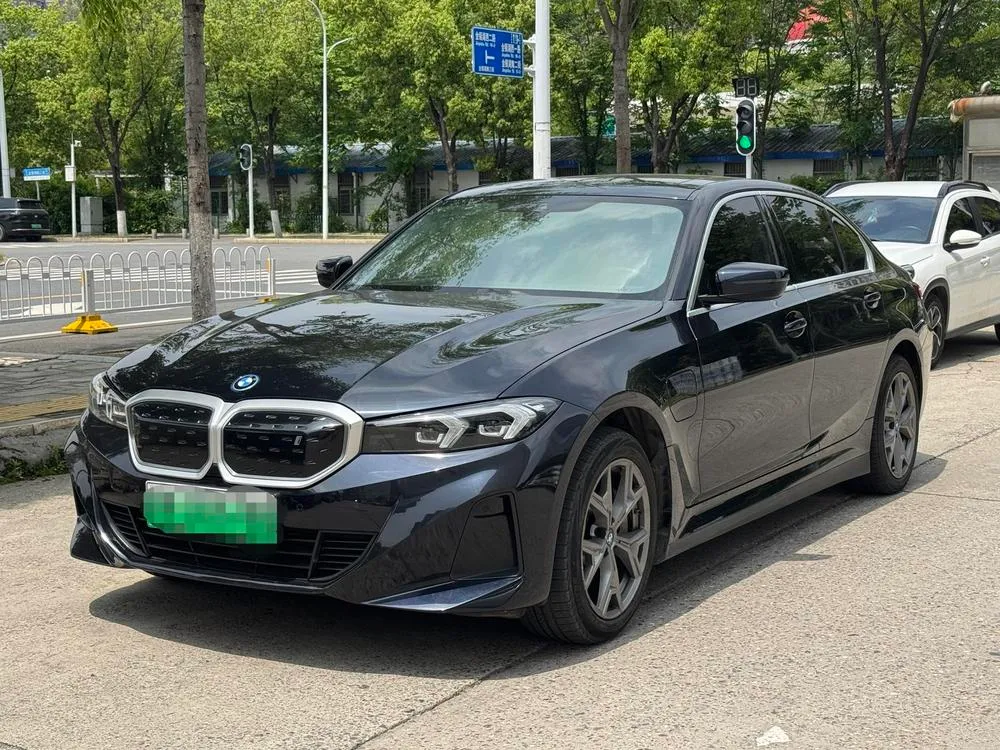 BMW i3, 2023