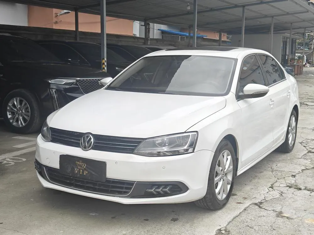 Volkswagen Sagitar 1.4TSI Auto Luxury Version, 2012 — фото 1