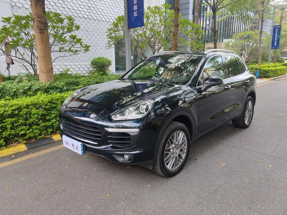 Porsche Cayenne, 2015