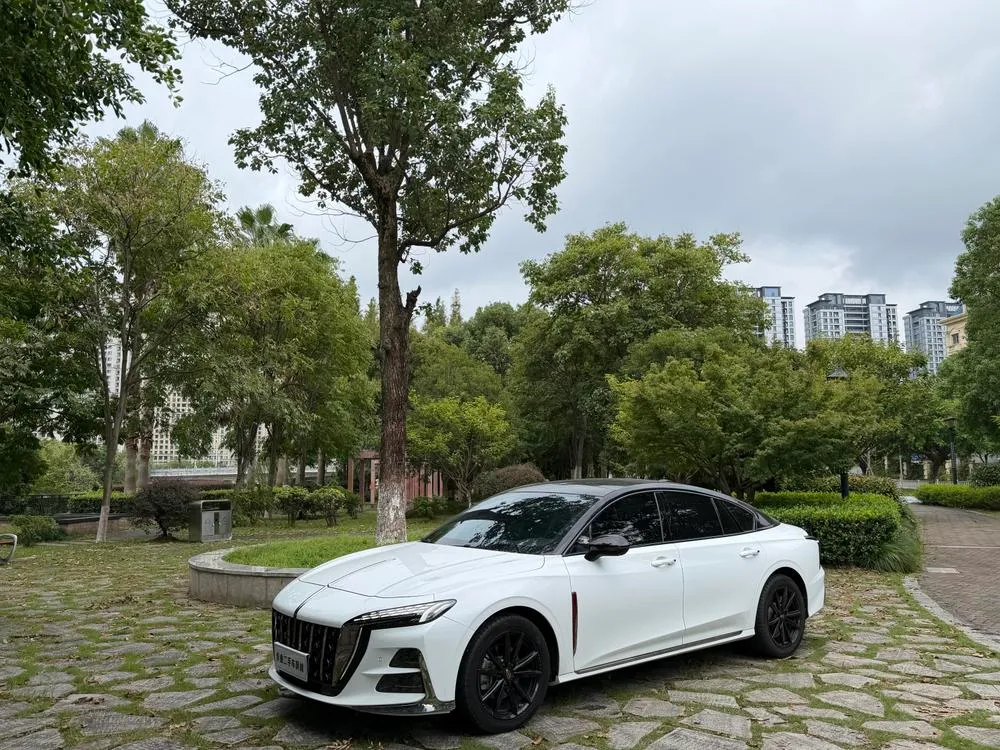 Hongqi H6, 2023