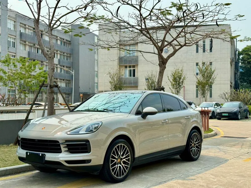 Porsche Cayenne Coupé Cayenne Coupé 3.0T Gold Edition, 2022 — фото 1