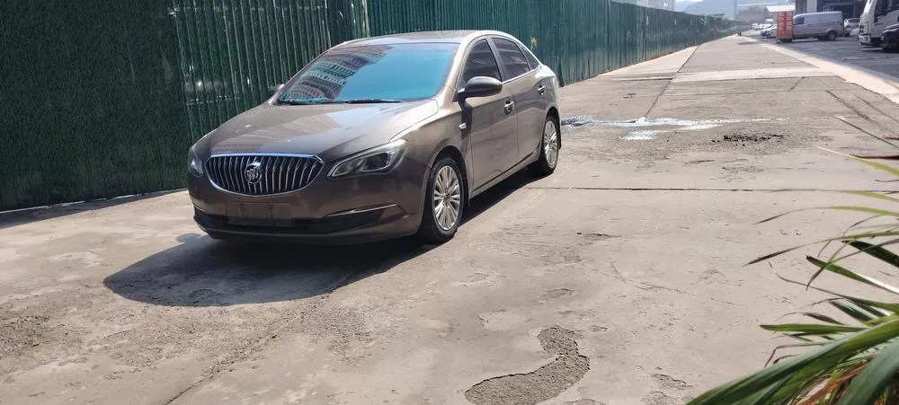 Buick Excelle 15N Manual Elite Version, 2016 — фото 1