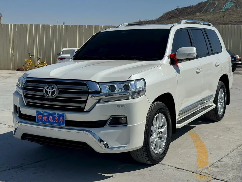 Toyota Land Cruiser (Import) 4.0L Parallel Import, 2018 — фото 1