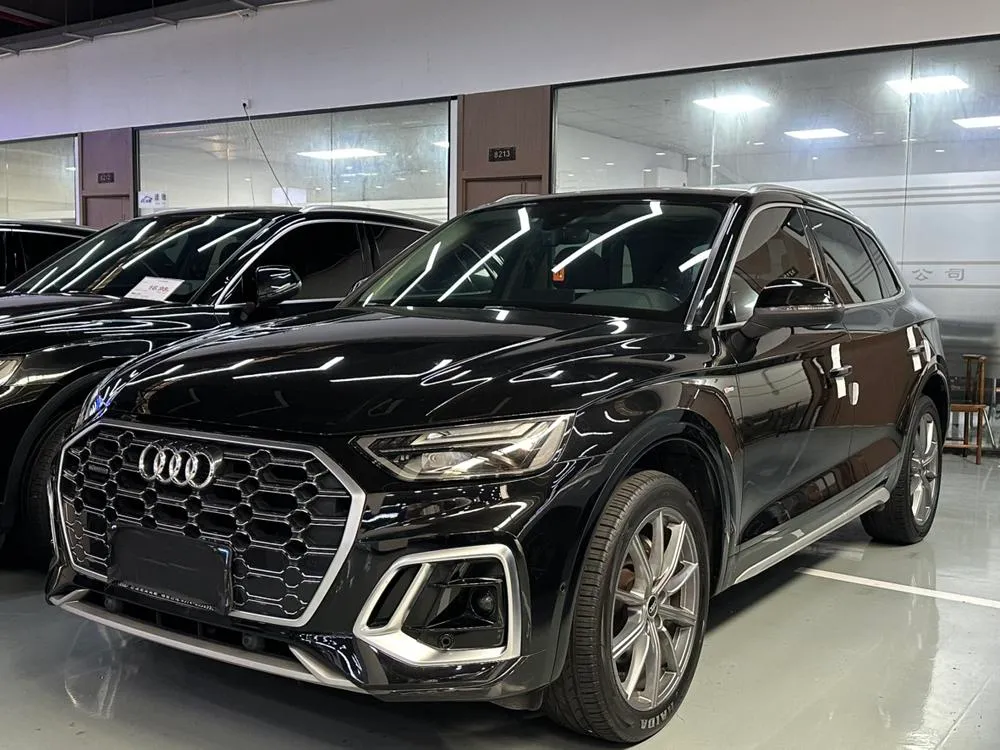 Audi Q5L 40T Luxury Version, 2022 — фото 1