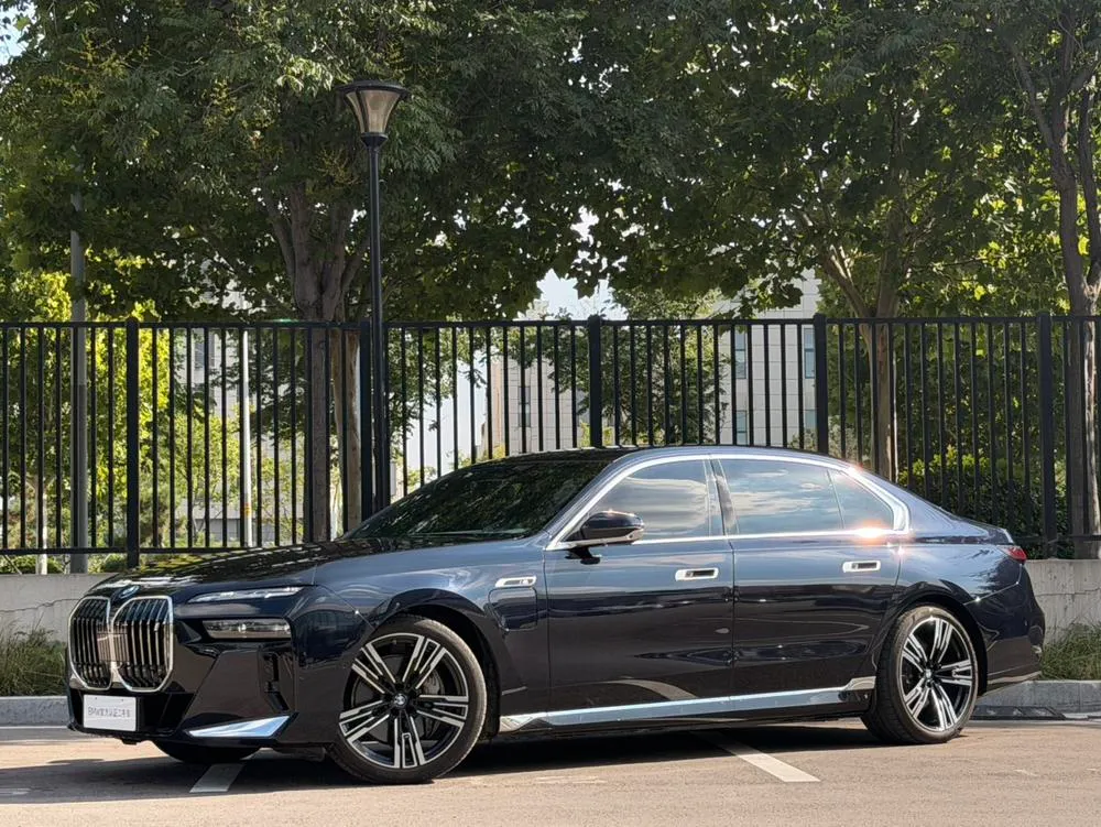 BMW i7, 2023