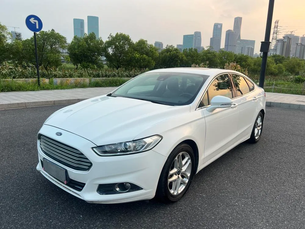 Ford Mondeo 1.5L GTDi180 Fashion Version, 2013 — фото 1