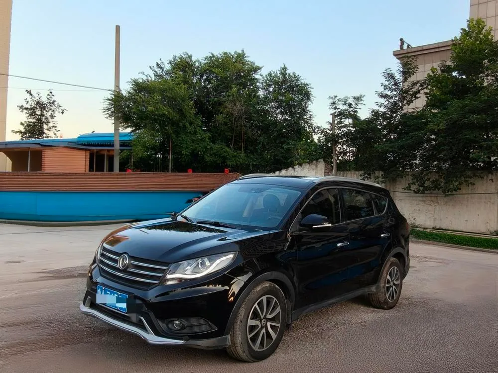 Dongfeng Fengguang Fengon 580, 2016