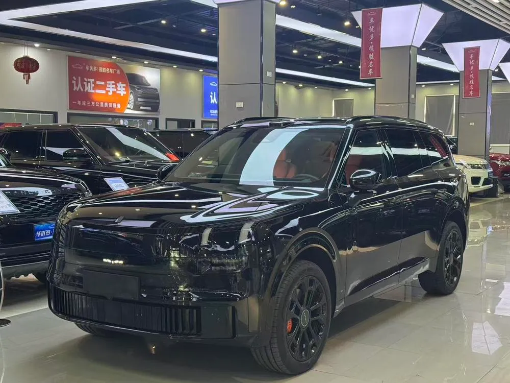 Lynk & Co 900 2.0T Ultra 6-Seater, 2025 — фото 1