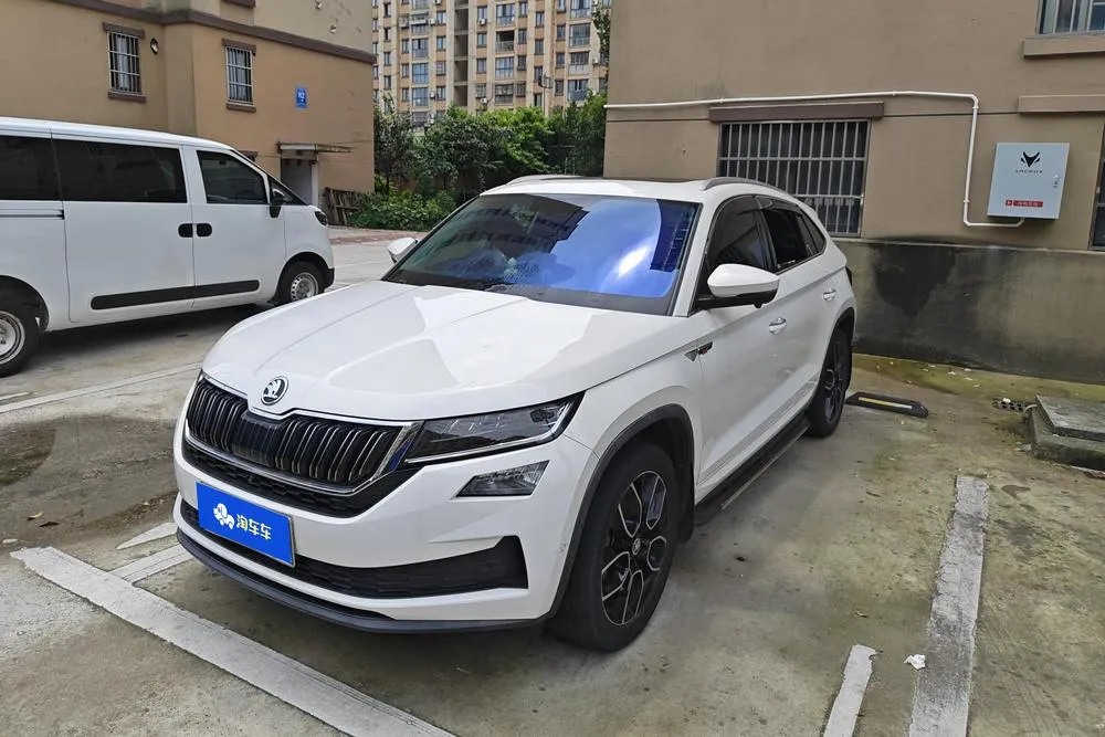 Skoda Kodiaq GT TSI330 2WD Luxury Edition CN6, 2019 — фото 1