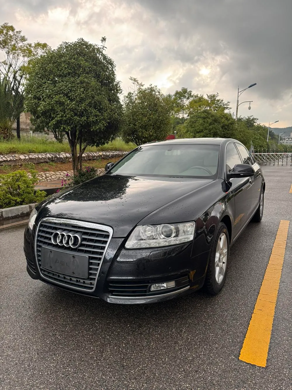 Audi A6L 2.0 TFSI механика Стандарт, 2009 — фото 1