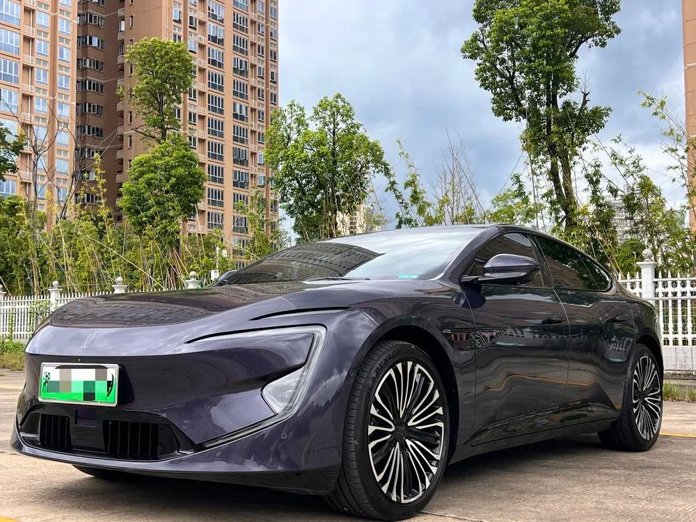 Avatr 12 Ultra 4WD Electric Edition, 2025 — фото 1