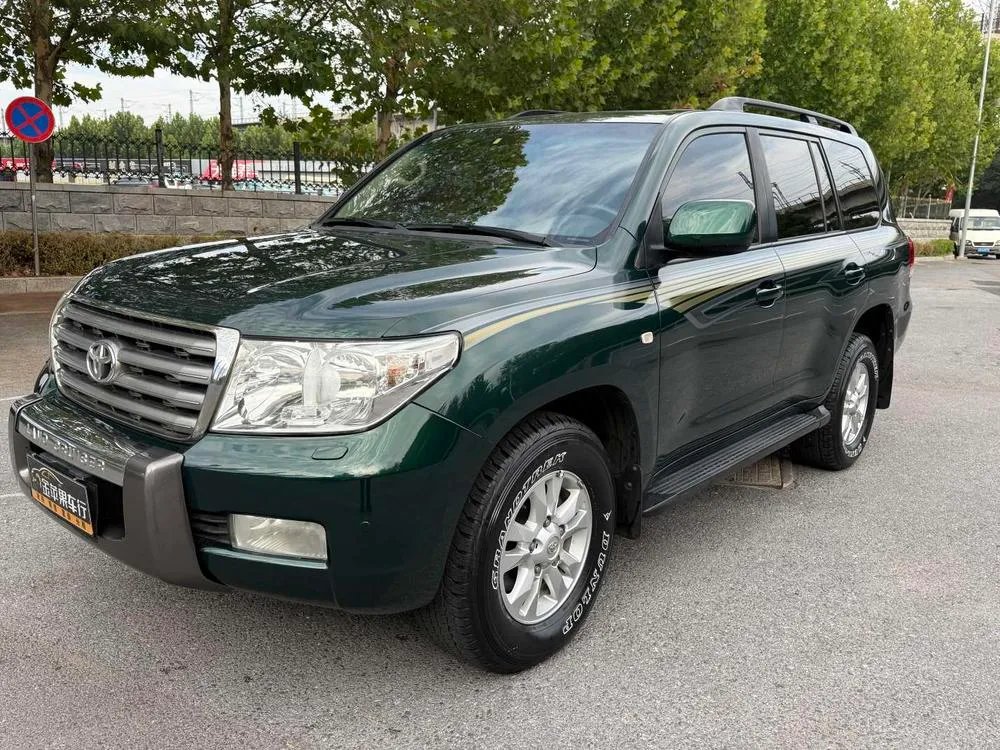 Toyota Land Cruiser 4.7 VX-R, 2010 — фото 1