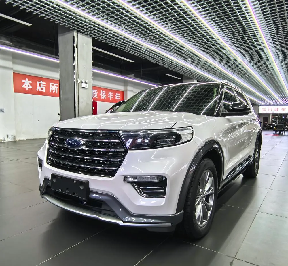 Ford Explorer EcoBoost 285 4WD Gold Edition 6 Seater, 2020 — фото 1