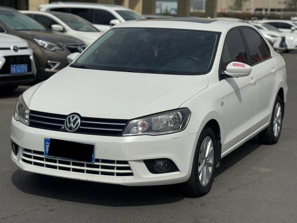 Volkswagen Jetta 1.6L Manual Luxury Version, 2015 — фото 1