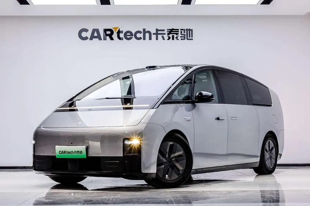 Li Auto MEGA, 2025