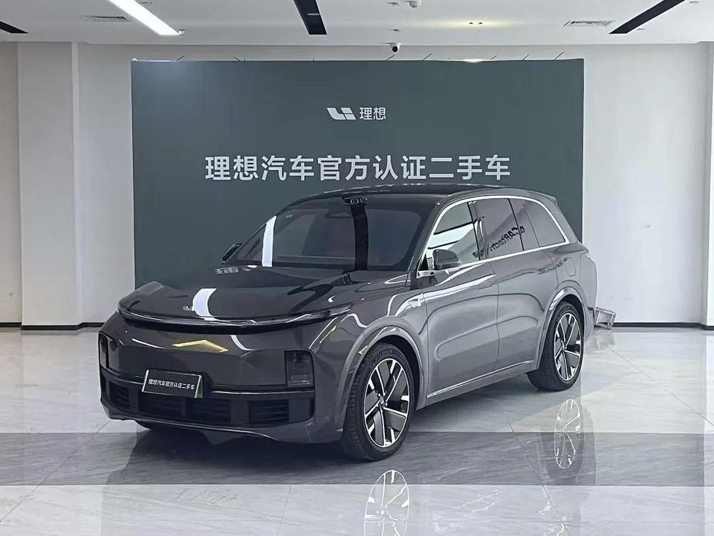 Li Auto L8, 2025