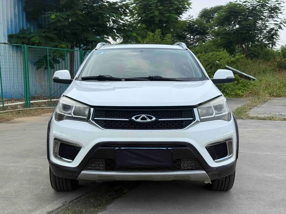 Chery Tiggo 3x 1.5L Manual Luxury Edition, 2017 — фото 1