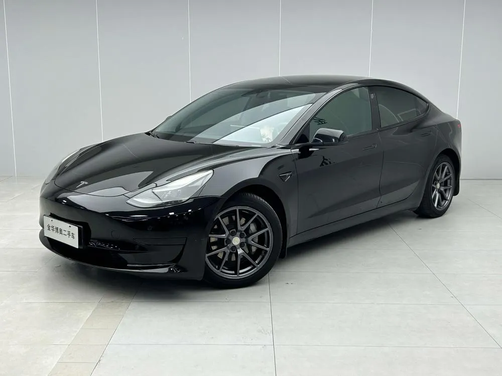 Tesla Model 3, 2022