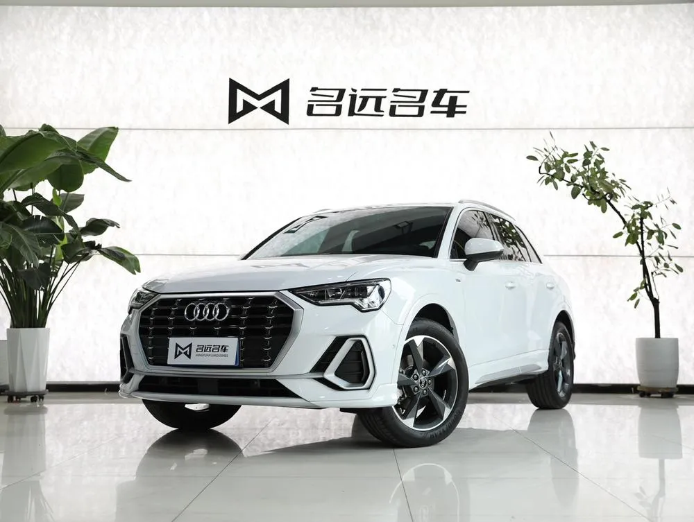 Audi Q3 35 TFSI Fashion Version (1.5T), 2023 — фото 1