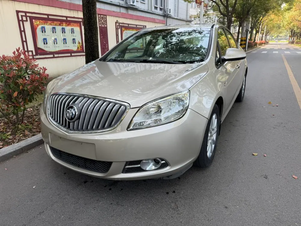 Buick Excelle, 2013