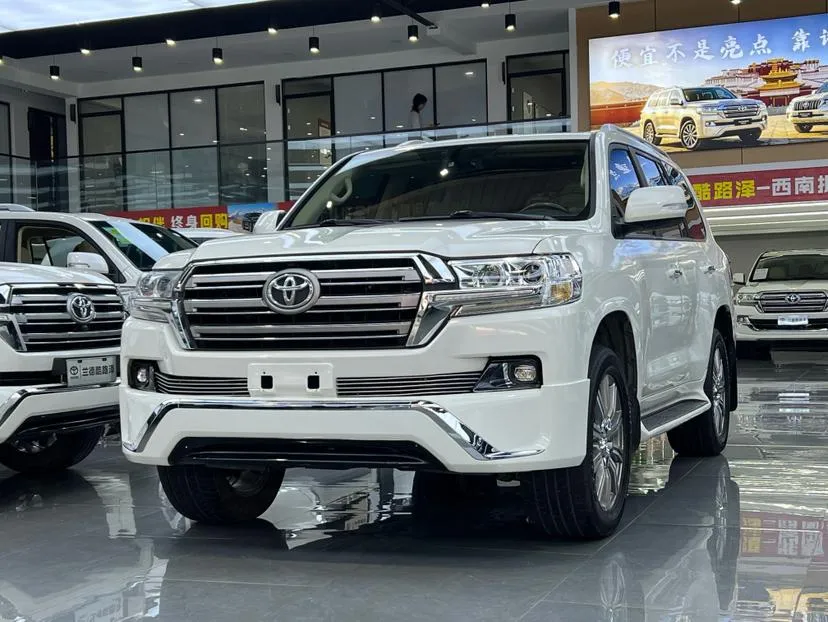 Toyota Land Cruiser (Import), 2018