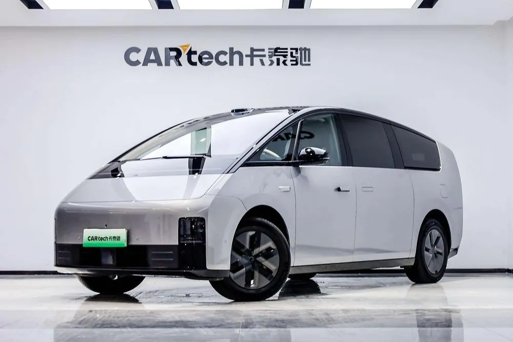 Li Auto MEGA, 2025
