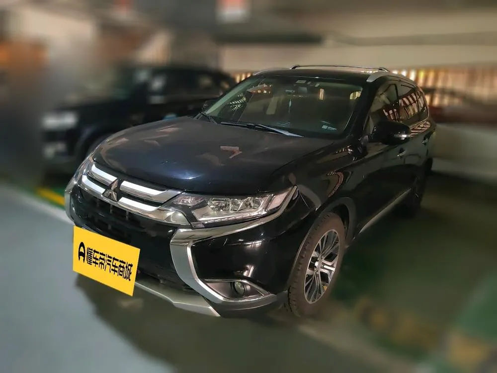 Mitsubishi Outlander, 2016