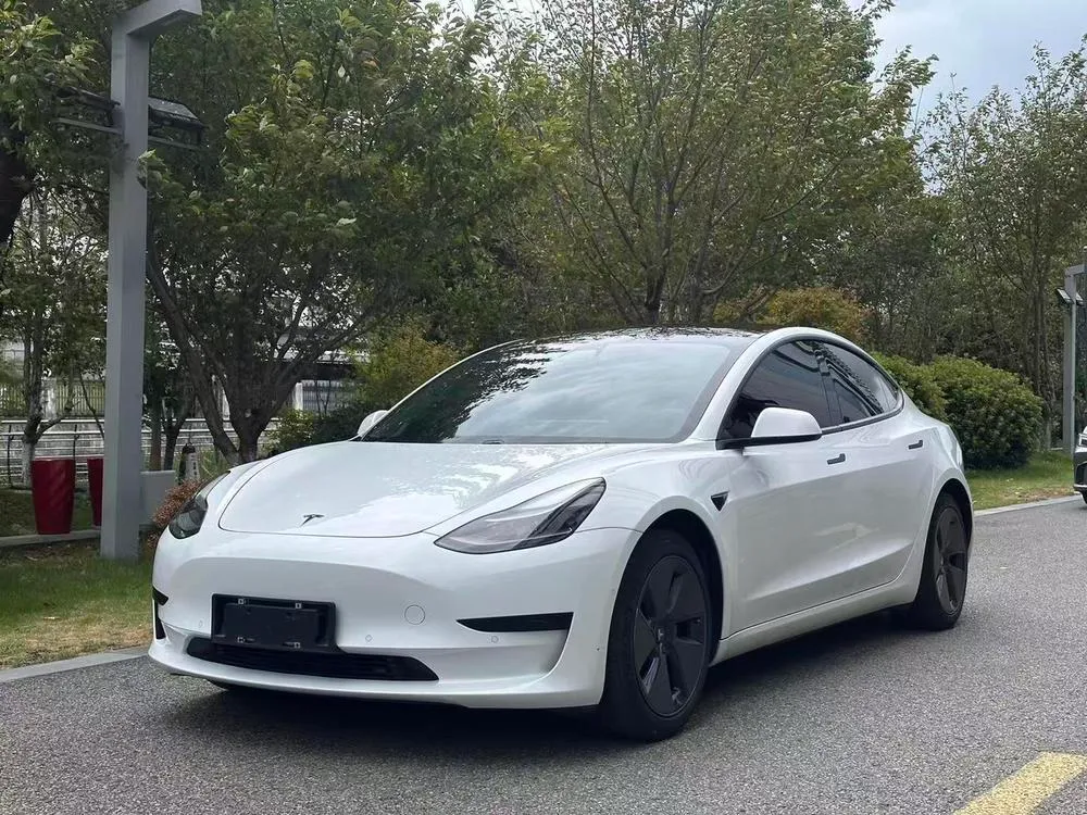 Tesla Model 3, 2021