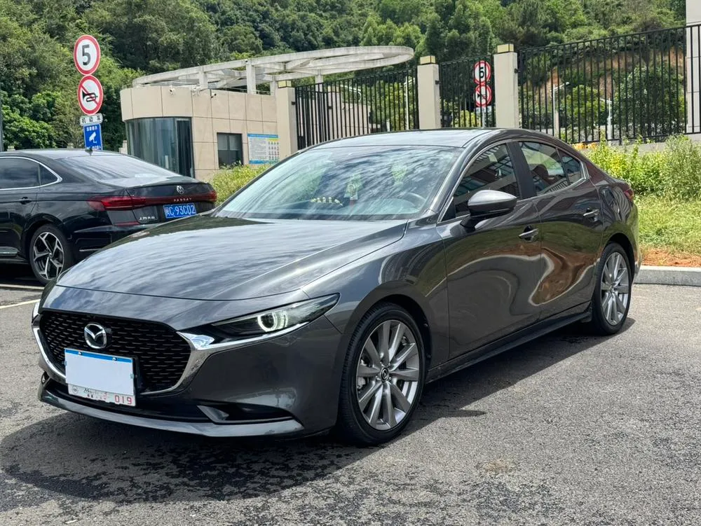 Mazda 3 Axela, 2020