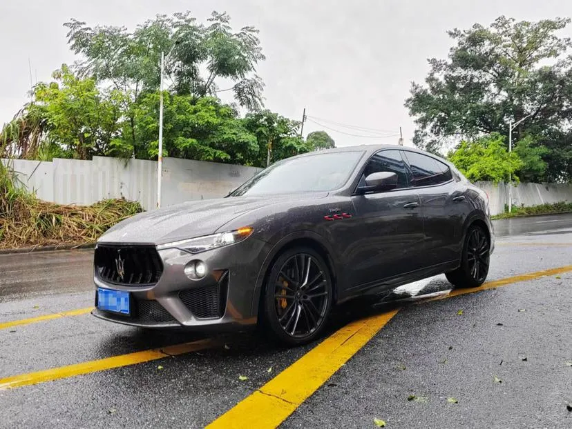 Maserati Levante, 2021