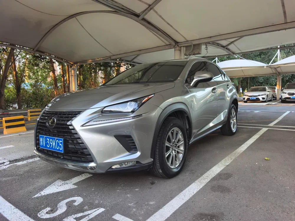 Lexus NX, 2020