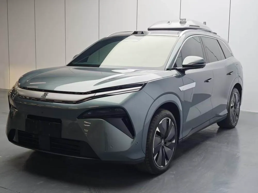 BYD Tang L DM, 2025
