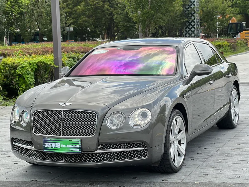 Bentley Flying Spur, 2013