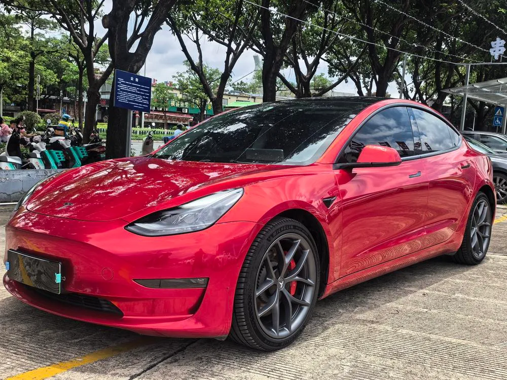Tesla Model 3, 2021