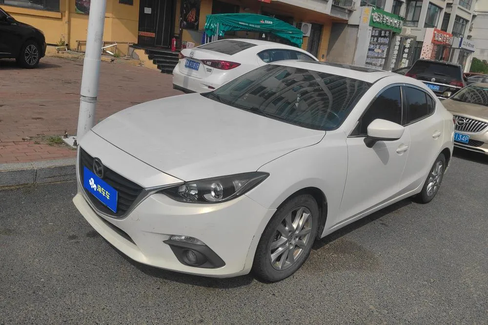 Mazda 3 Axela, 2016
