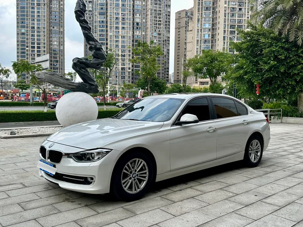 BMW 3-Series, 2015