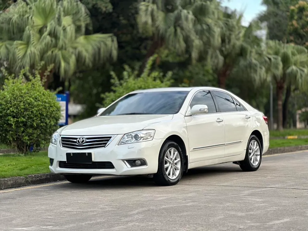 Toyota Camry 200G Классик, 2010 — фото 1
