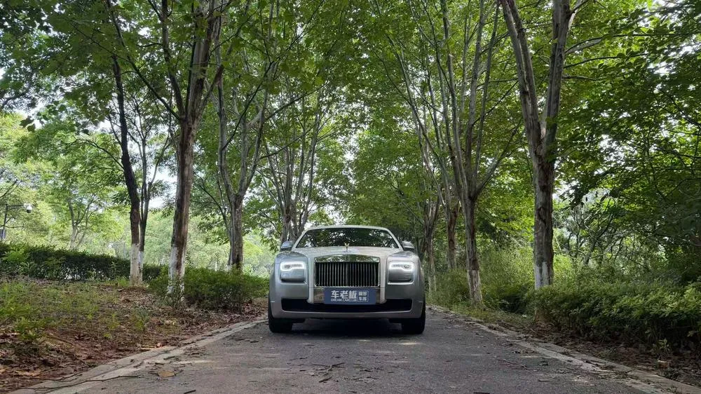 Rolls-Royce Ghost, 2012