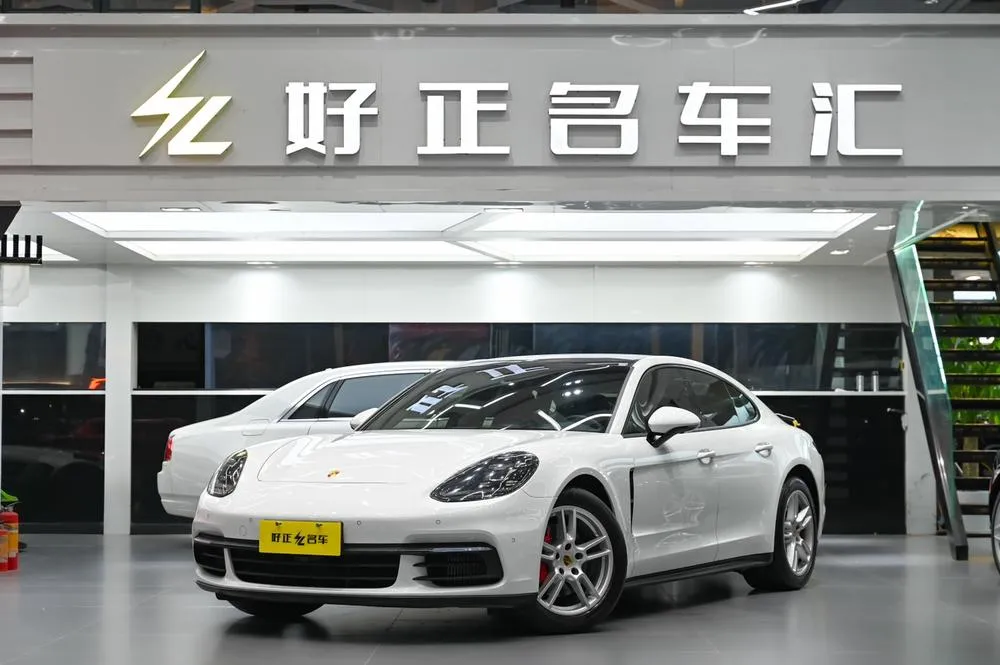 Porsche Panamera, 2019