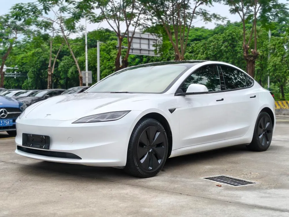 Tesla Model 3, 2023