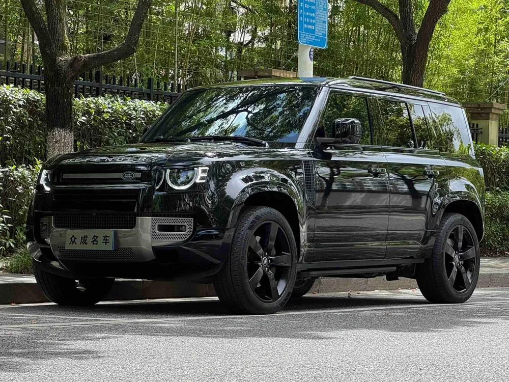 Land Rover Defender, 2025