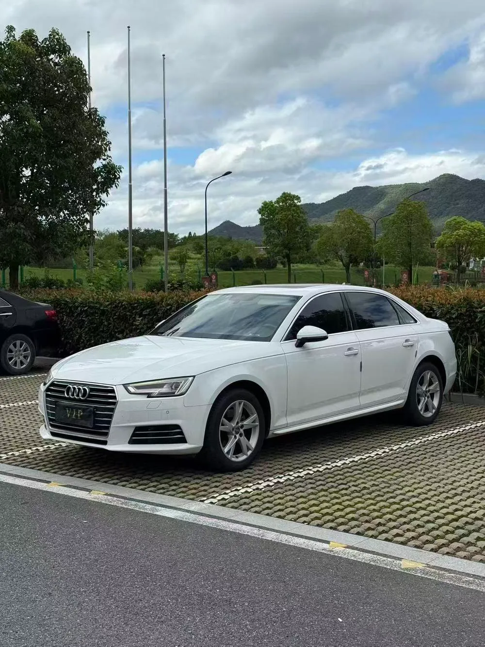 Audi A4L, 2018
