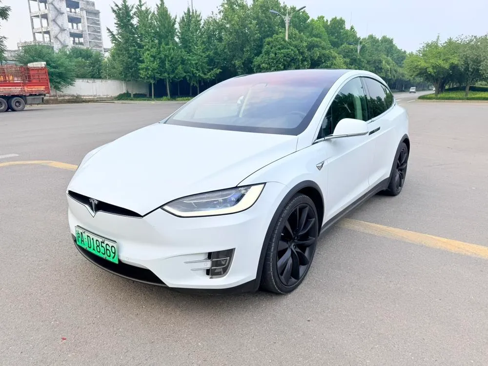 Tesla Model X, 2016