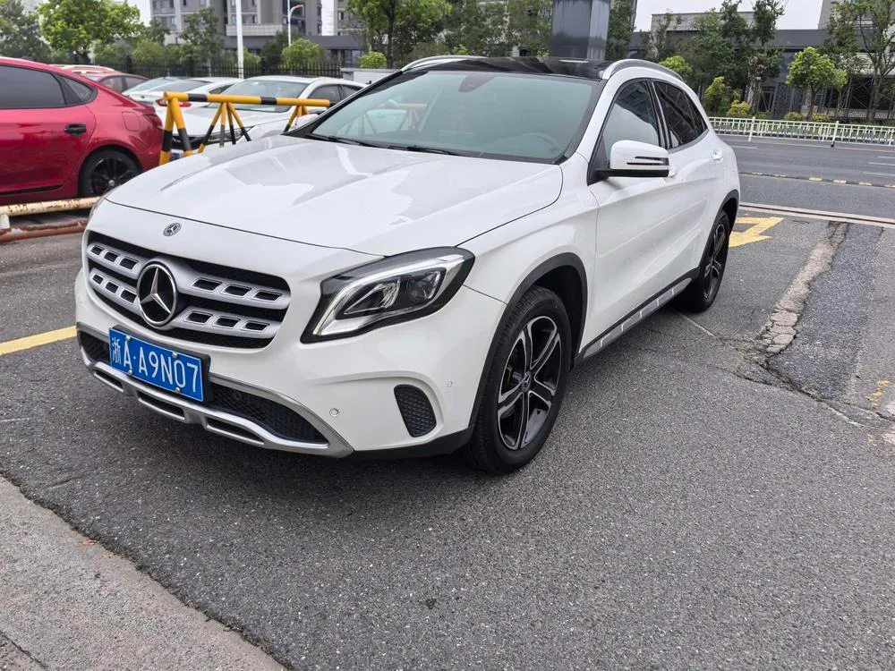 Mercedes-Benz GLA GLA 200 Fashion Version, 2018 — фото 1